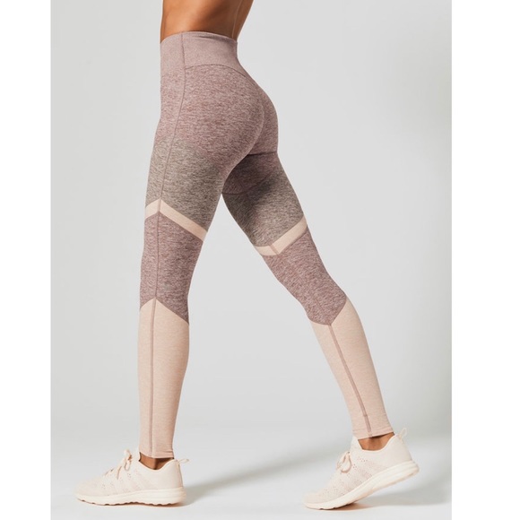 ALO Yoga Pants - ALO Yoga Sheila Leggings